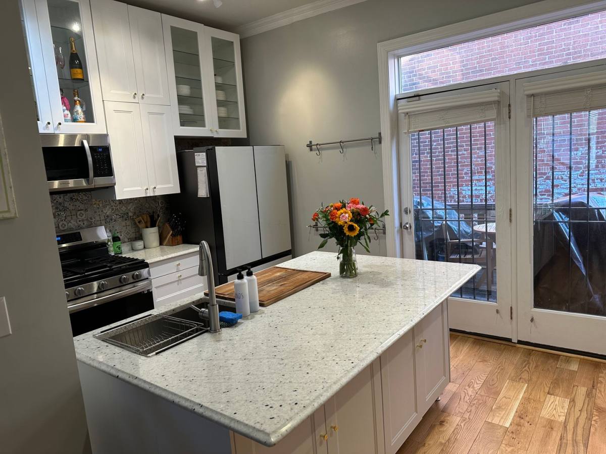 Condo for rent at 645 Q St NW, Washington, DC 20001