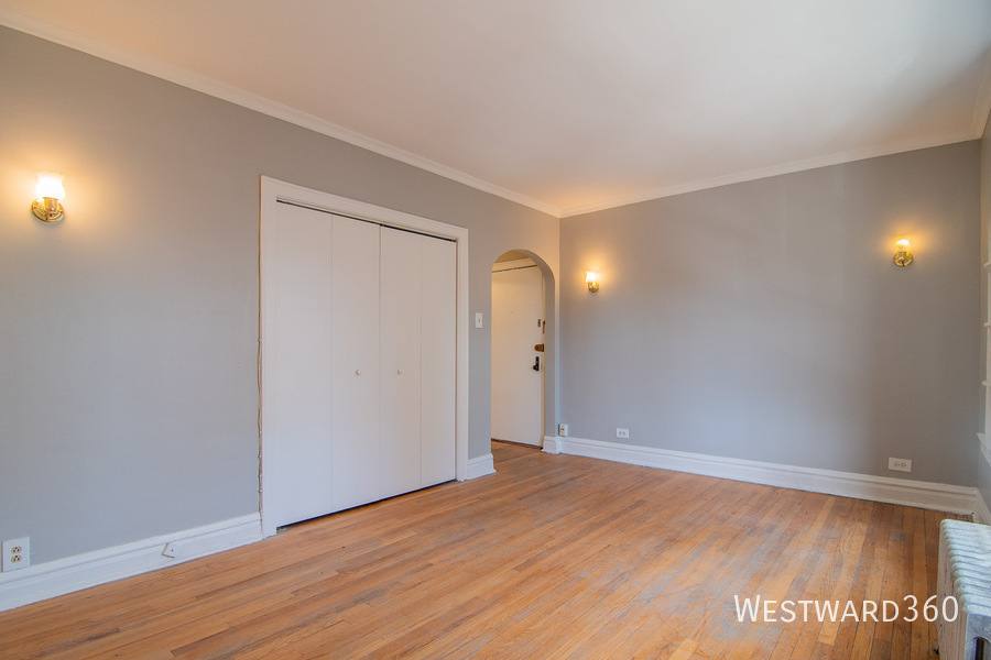 Apartment for rent at 1616 W Farwell Ave #2A, Chicago, IL 60626