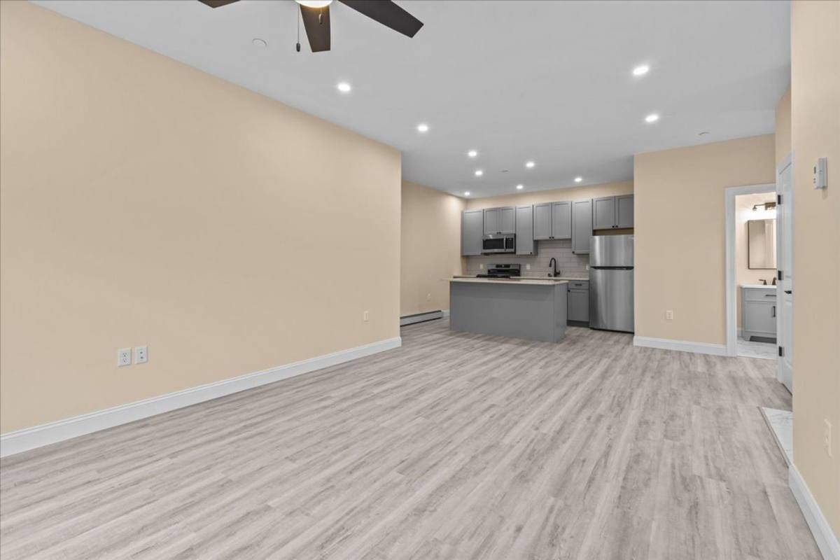Apartment for rent at 86-88 N Winooski Ave, Burlington, VT 05401