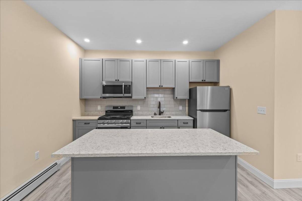 Apartment for rent at 86-88 N Winooski Ave, Burlington, VT 05401