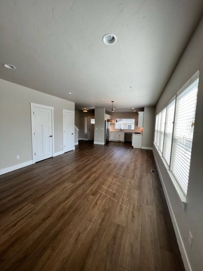 House for rent at 2755 SW Greens Blvd, Redmond, OR 97756