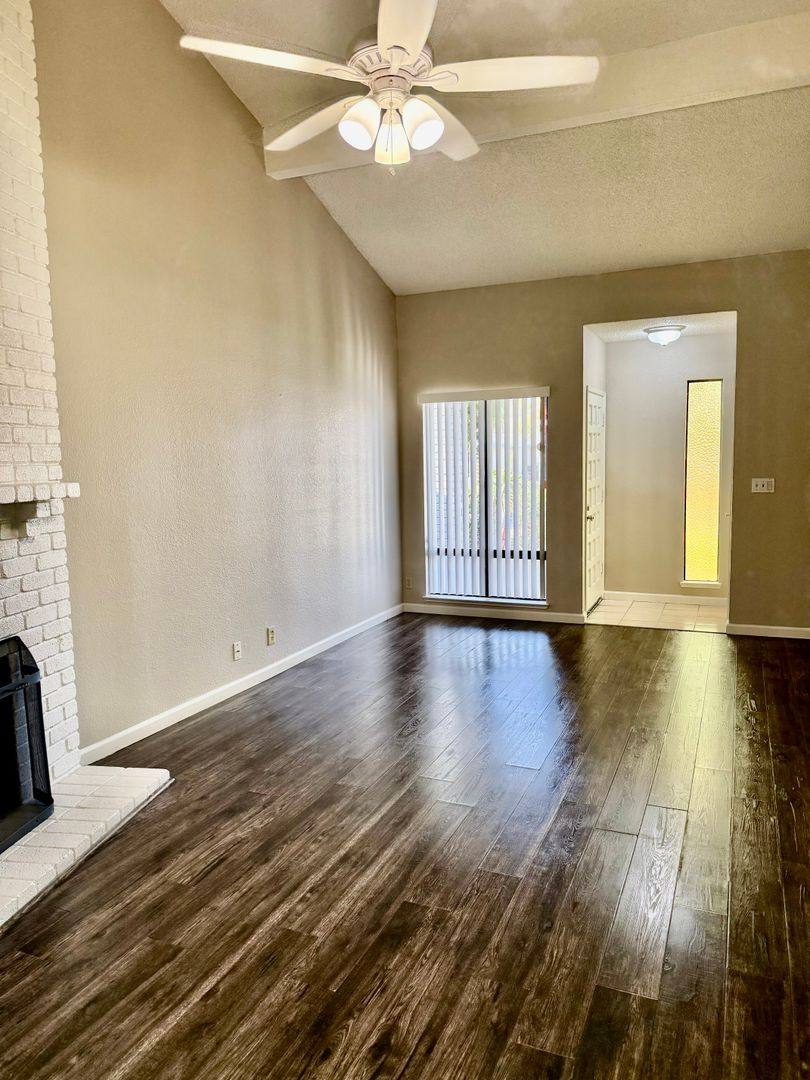 Apartment for rent at 1745-1747 Avondale Ave, Sacramento, CA 95825