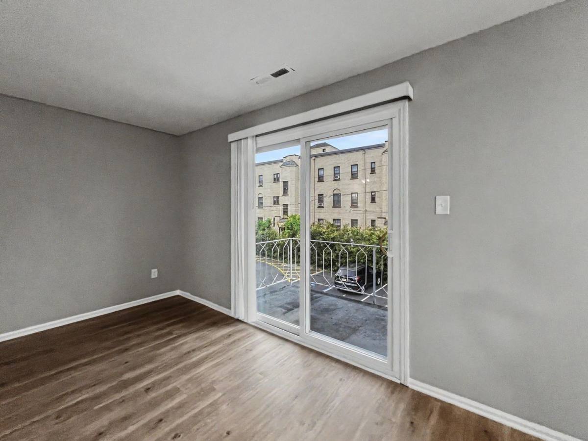 Apartment for rent at 200 E Maple Ave, Merchantville, NJ 08109