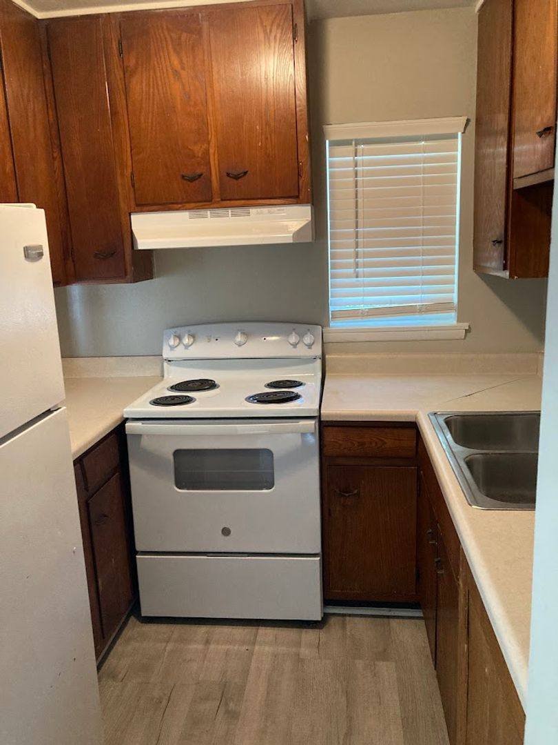 Apartment for rent at 2056 Vineville Ave, Macon, GA 31204