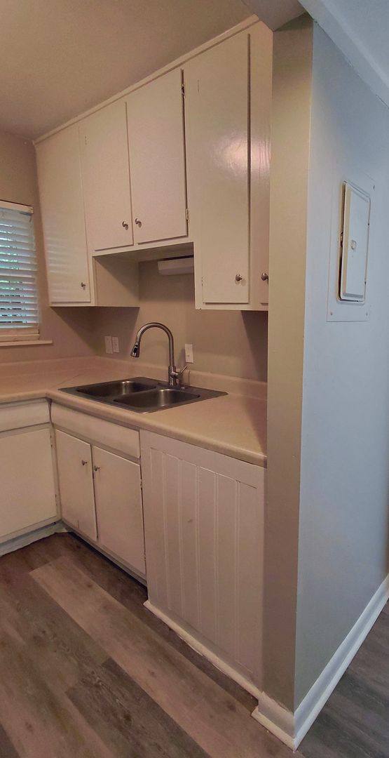Apartment for rent at 2056 Vineville Ave, Macon, GA 31204
