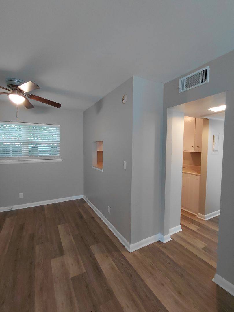 Apartment for rent at 2056 Vineville Ave, Macon, GA 31204