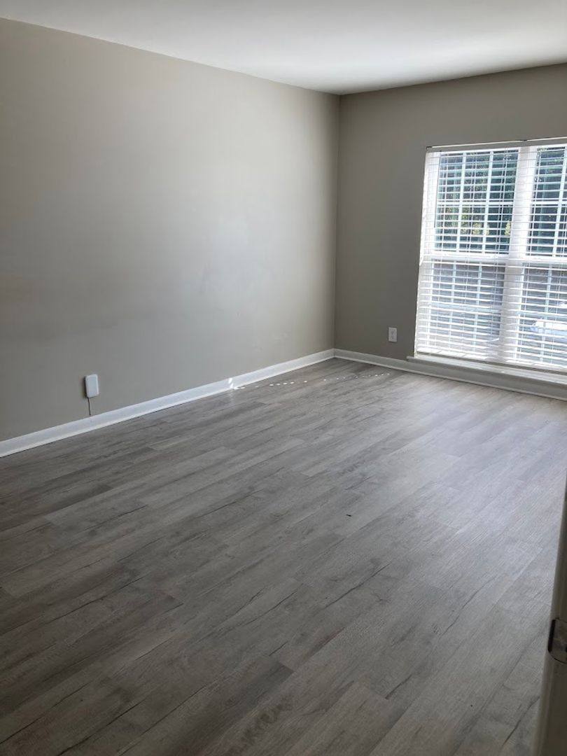 Apartment for rent at 2056 Vineville Ave, Macon, GA 31204