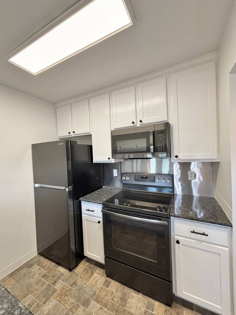 Apartment for rent at 8910 Fox Dr, Denver, CO 80260