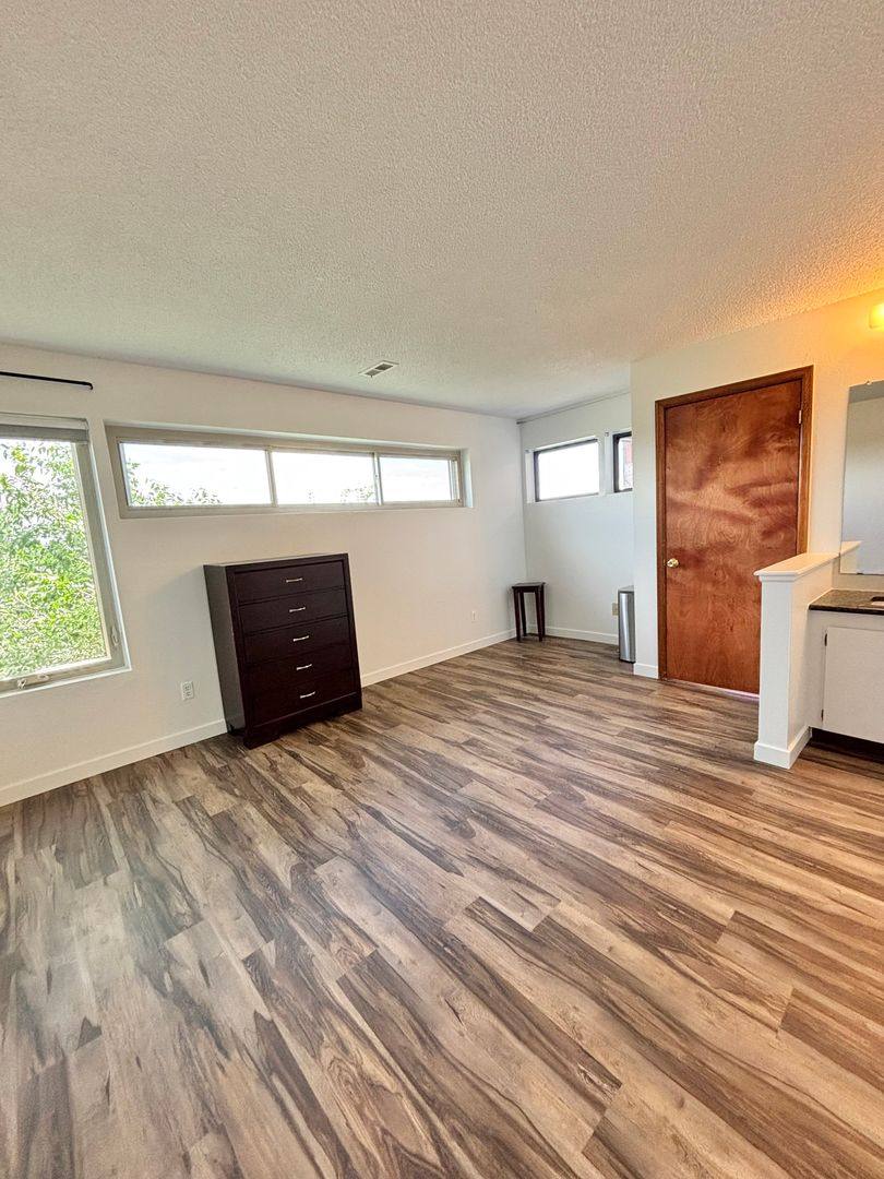Apartment for rent at 8910 Fox Dr, Denver, CO 80260