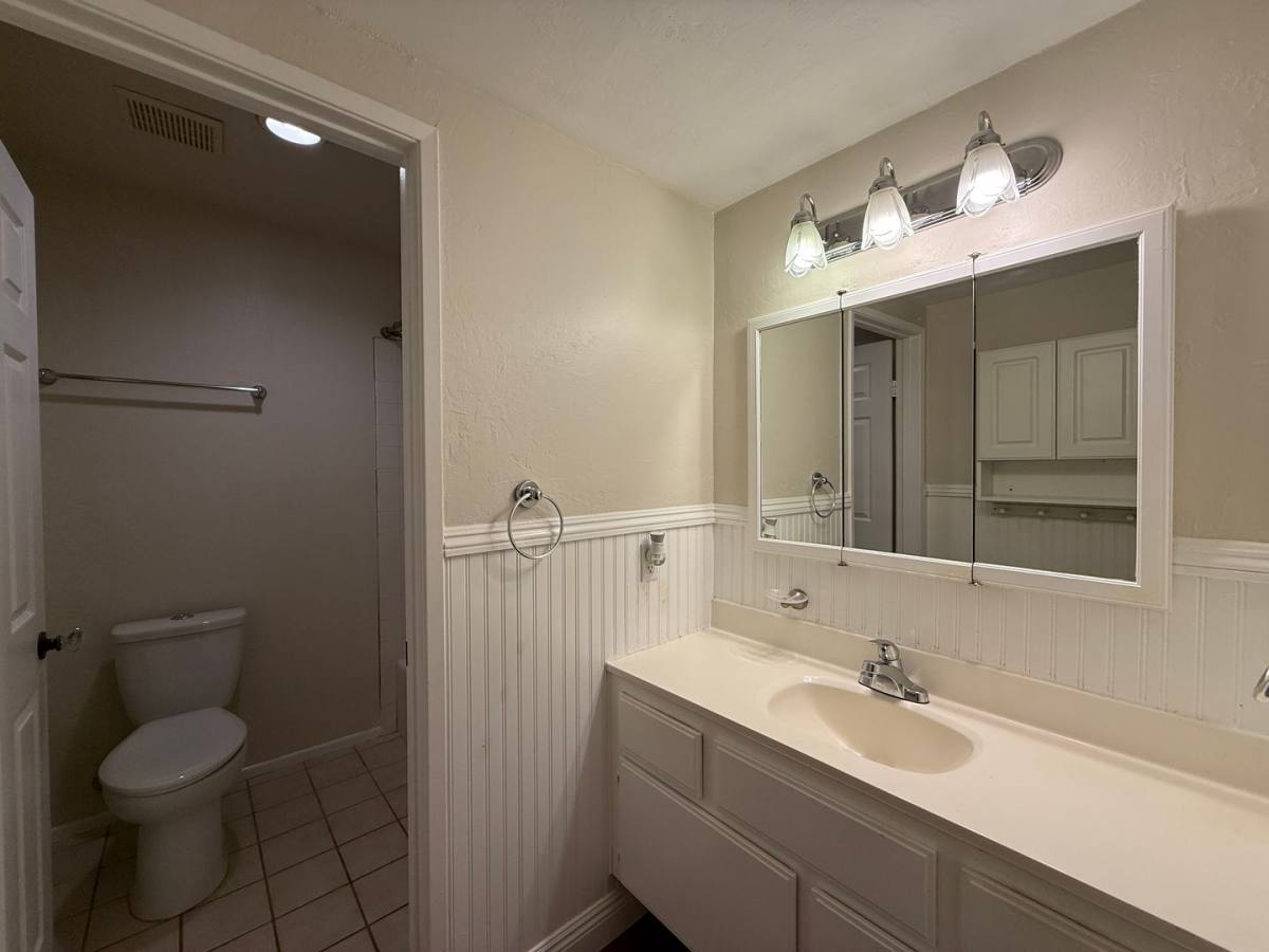 Apartment for rent at 3727 Caminito Carmel Landing, San Diego, CA 92130