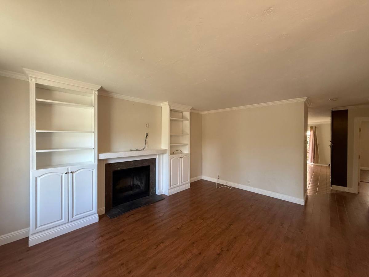 Apartment for rent at 3727 Caminito Carmel Landing, San Diego, CA 92130