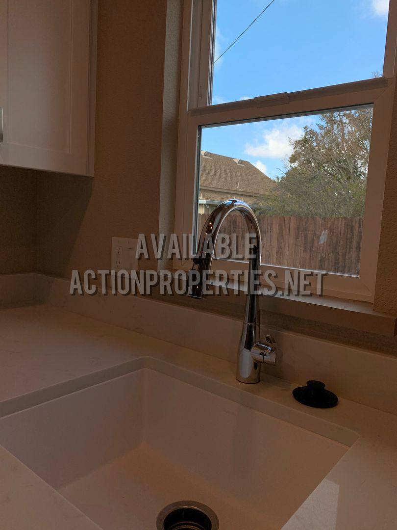 Apartment for rent at 113 Doyle St #A, Roseville, CA 95678