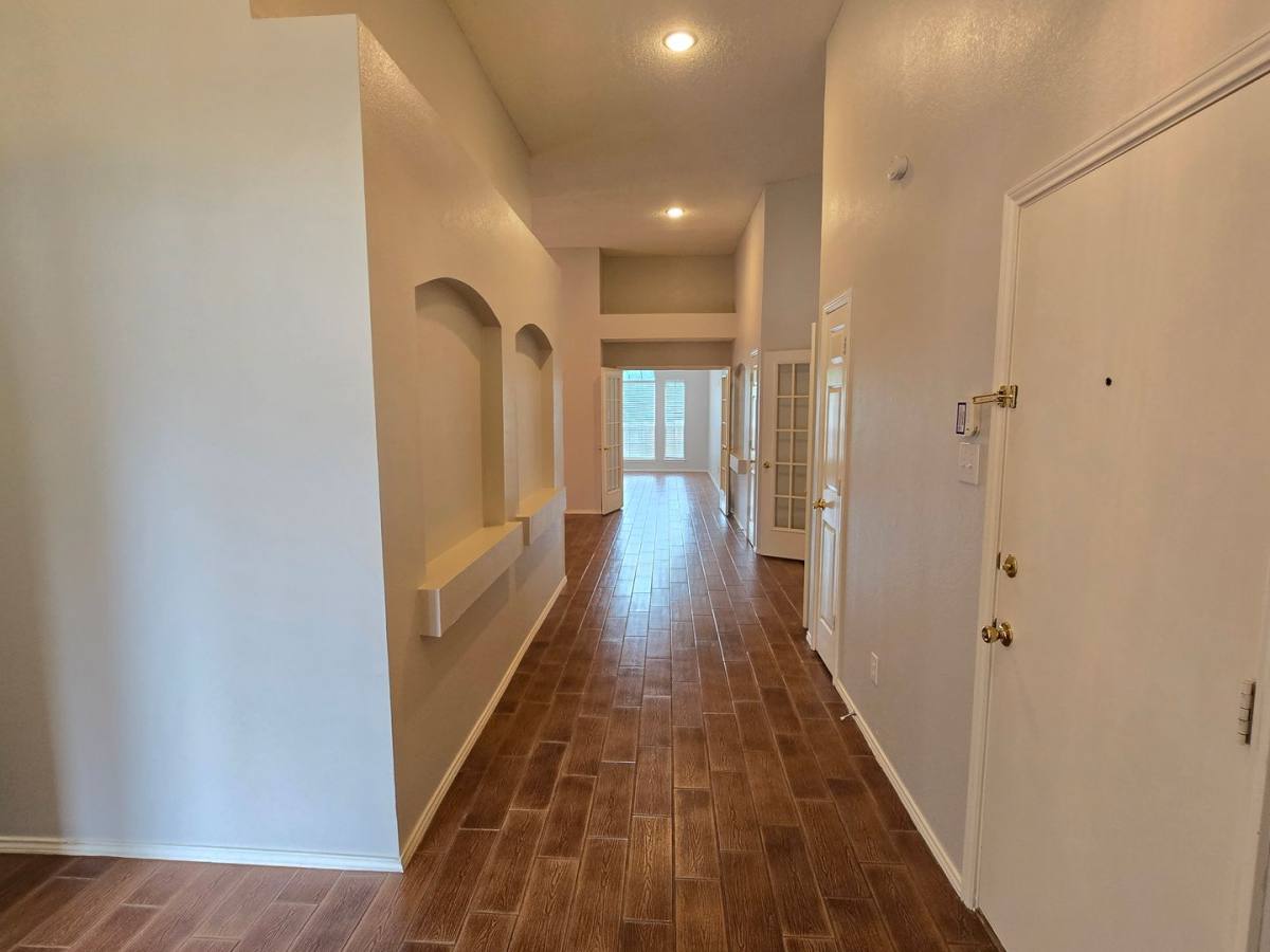 House for rent at 1268 Topeka Dr, Fort Worth, TX 76131