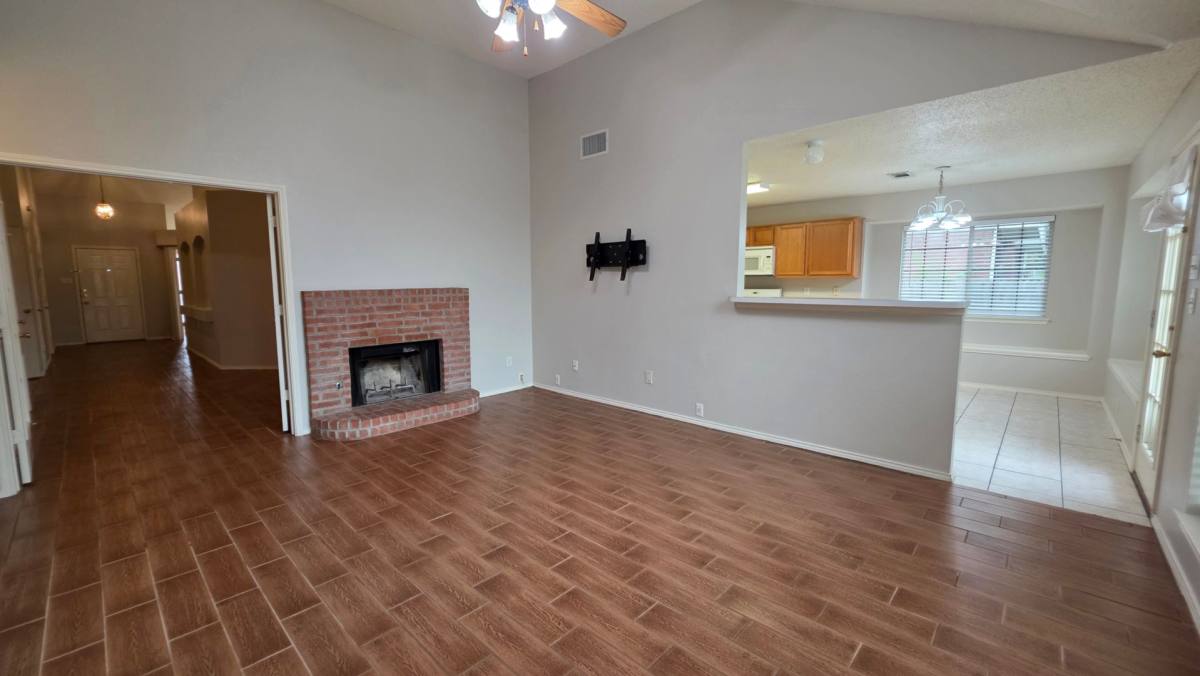 House for rent at 1268 Topeka Dr, Fort Worth, TX 76131