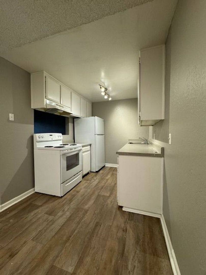 Apartment for rent at 13001 SE 28th Place, Bellevue, WA 98005