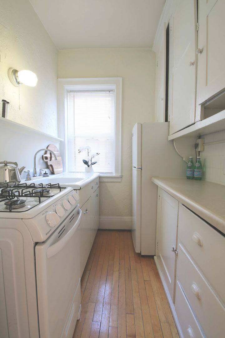 Apartment for rent at 1810-1812 Bryant Ave S, Minneapolis, MN 55403
