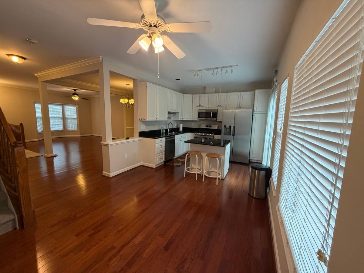 Townhouse for rent at 20965 Promontory Square, Sterling, VA 20165