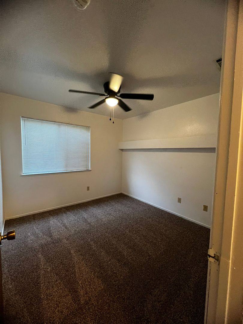 House for rent at 1720 N Woodland St, Visalia, CA 93291