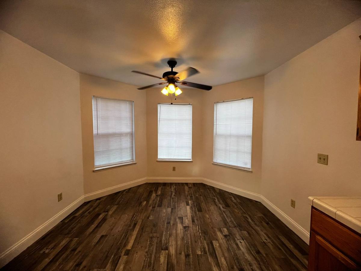 House for rent at 1720 N Woodland St, Visalia, CA 93291
