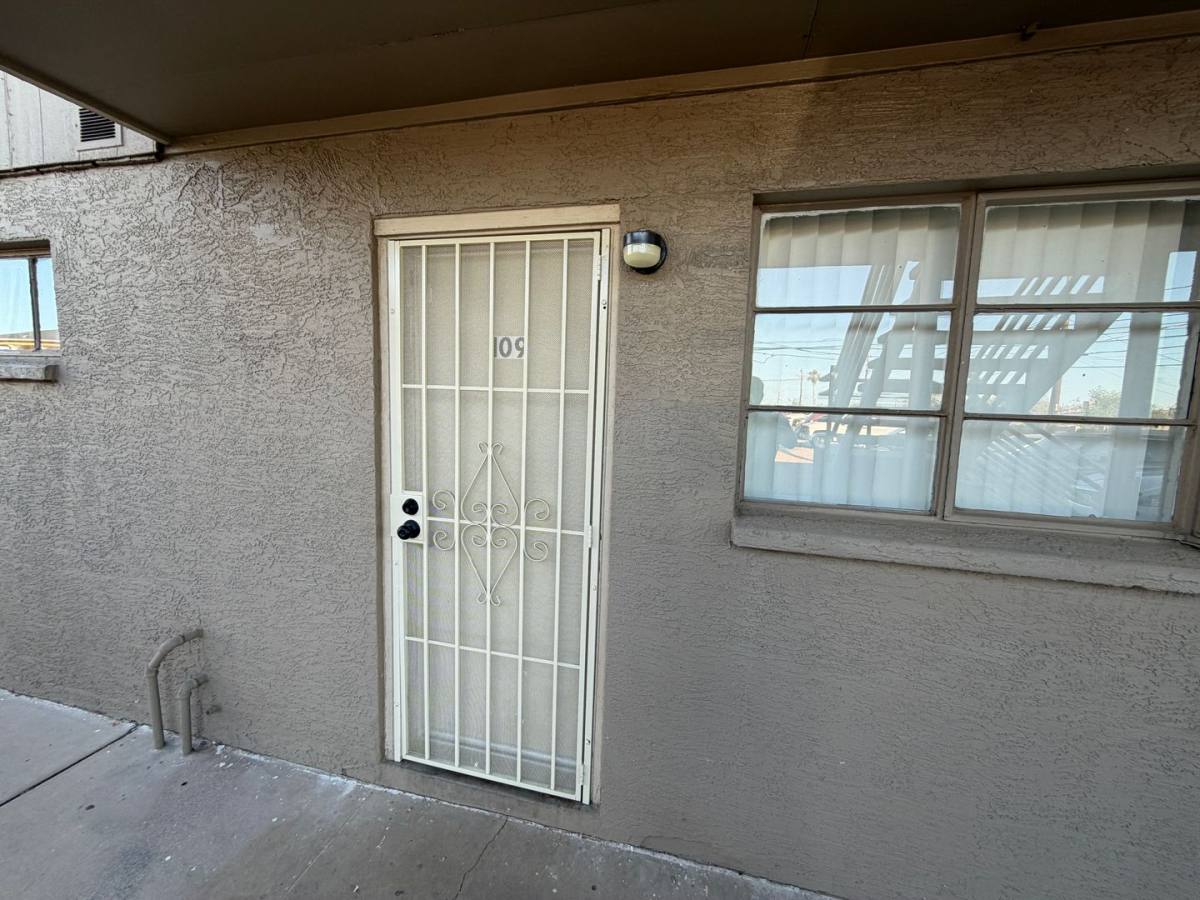 Condo for rent at 2150 W Missouri Ave, Phoenix, AZ 85015