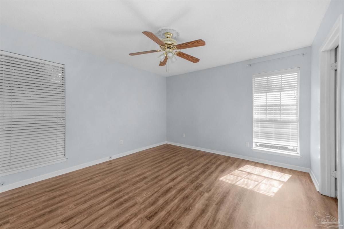 Townhouse for rent at 10150 Guidy Lane, Pensacola, FL 32514