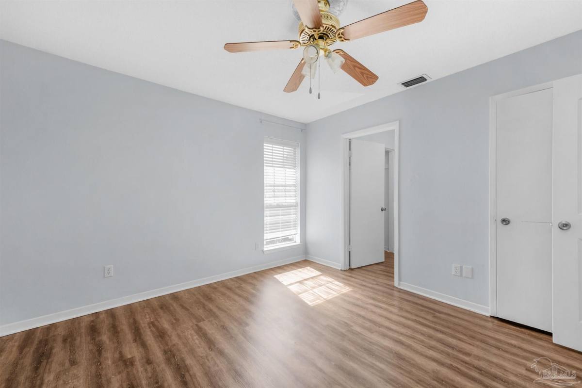 Townhouse for rent at 10150 Guidy Lane, Pensacola, FL 32514