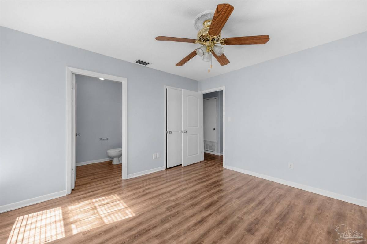 Townhouse for rent at 10150 Guidy Lane, Pensacola, FL 32514