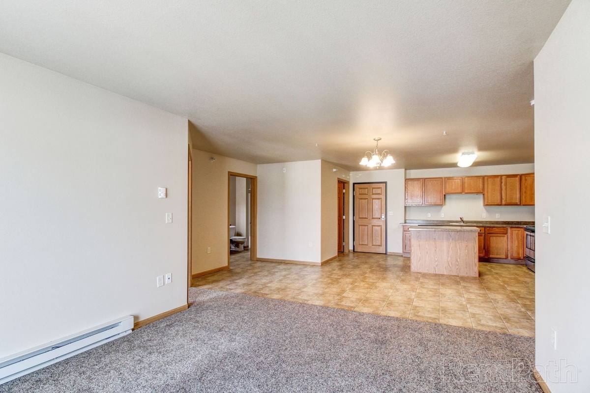 Apartment for rent at 3312-3414 21st Ave Nw, 2213 33rd St, Minot, ND 58703