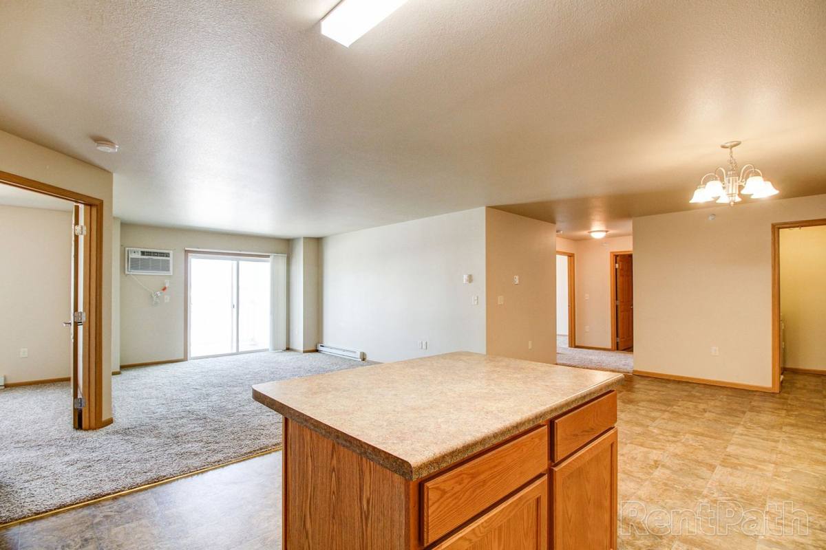 Apartment for rent at 3312-3414 21st Ave Nw, 2213 33rd St, Minot, ND 58703