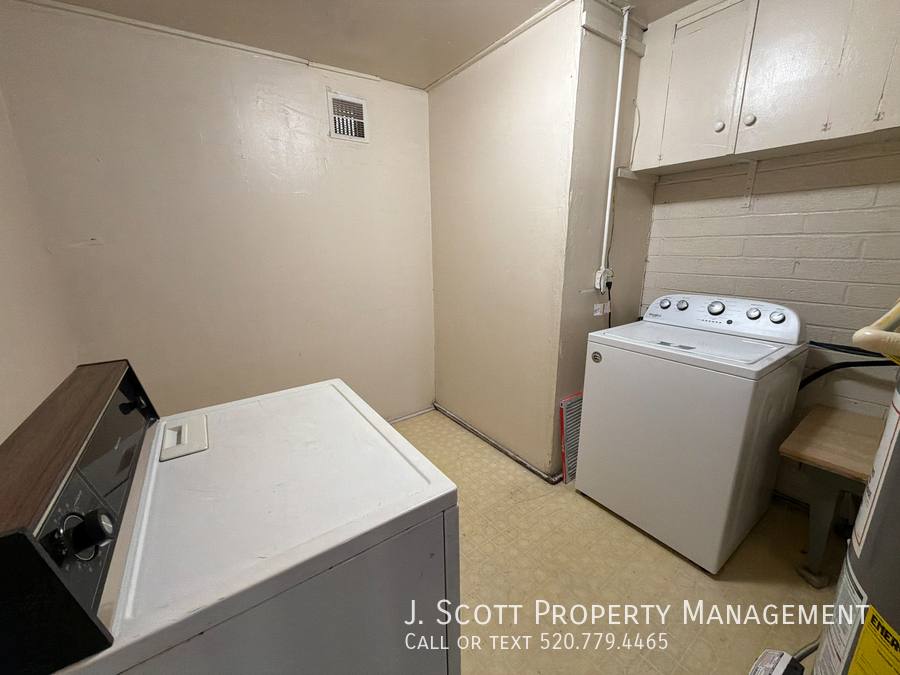 House for rent at 2801 W Glenrosa Ave, Phoenix, AZ 85017