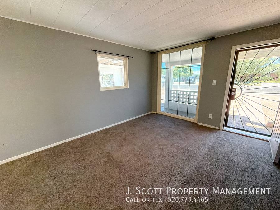 House for rent at 2801 W Glenrosa Ave, Phoenix, AZ 85017