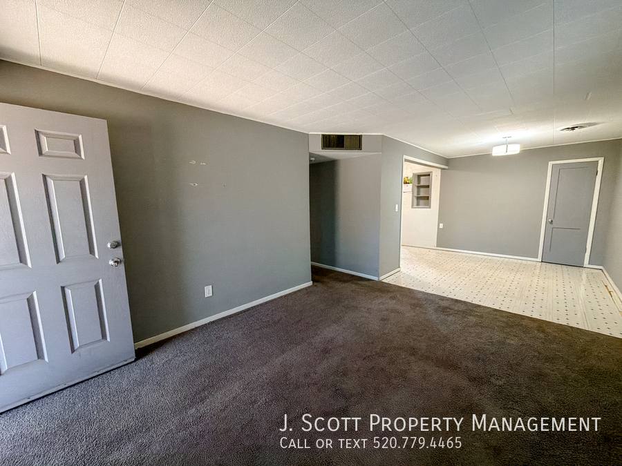 House for rent at 2801 W Glenrosa Ave, Phoenix, AZ 85017