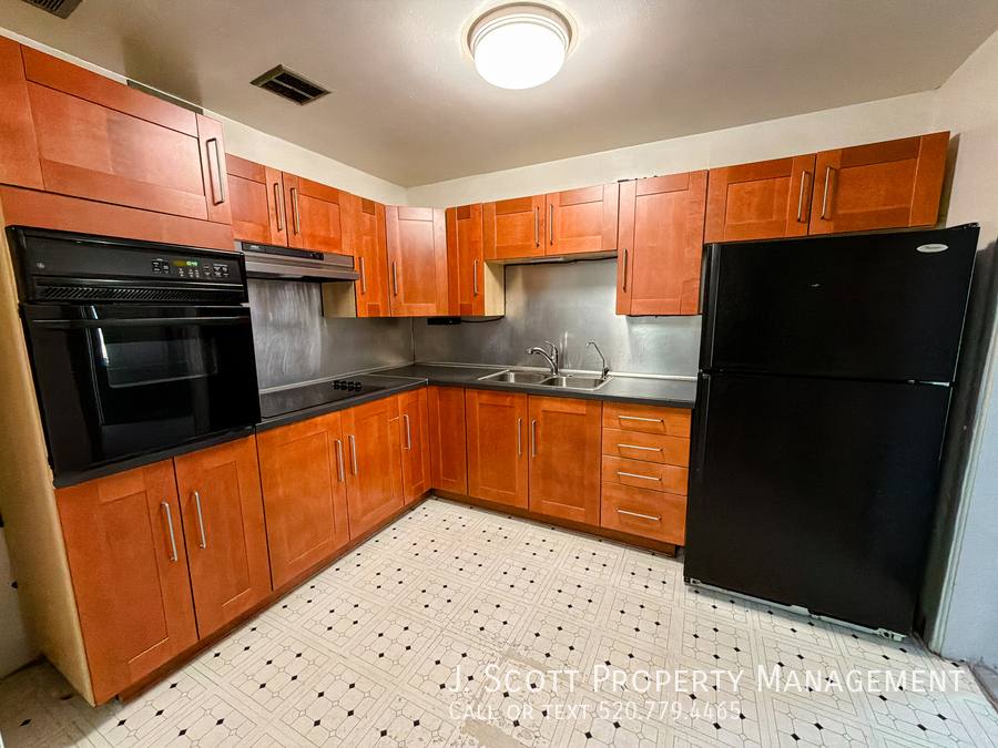 House for rent at 2801 W Glenrosa Ave, Phoenix, AZ 85017