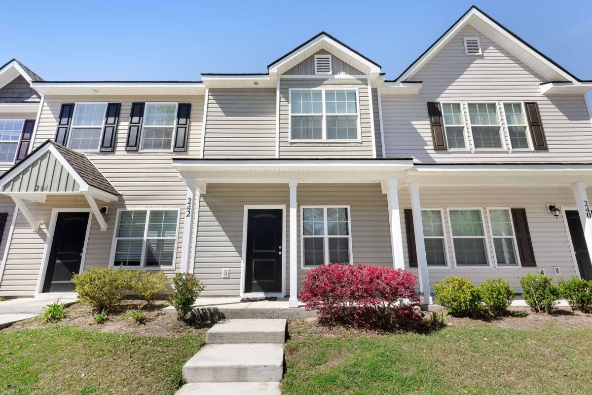 Townhouse for rent at 242 Admiration Ave, Beaufort, SC 29906