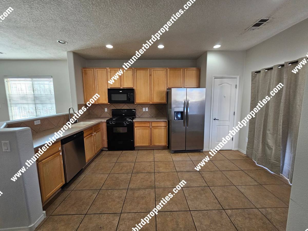 House for rent at 2202 Margarita Dr SE, Rio Rancho, NM 87124