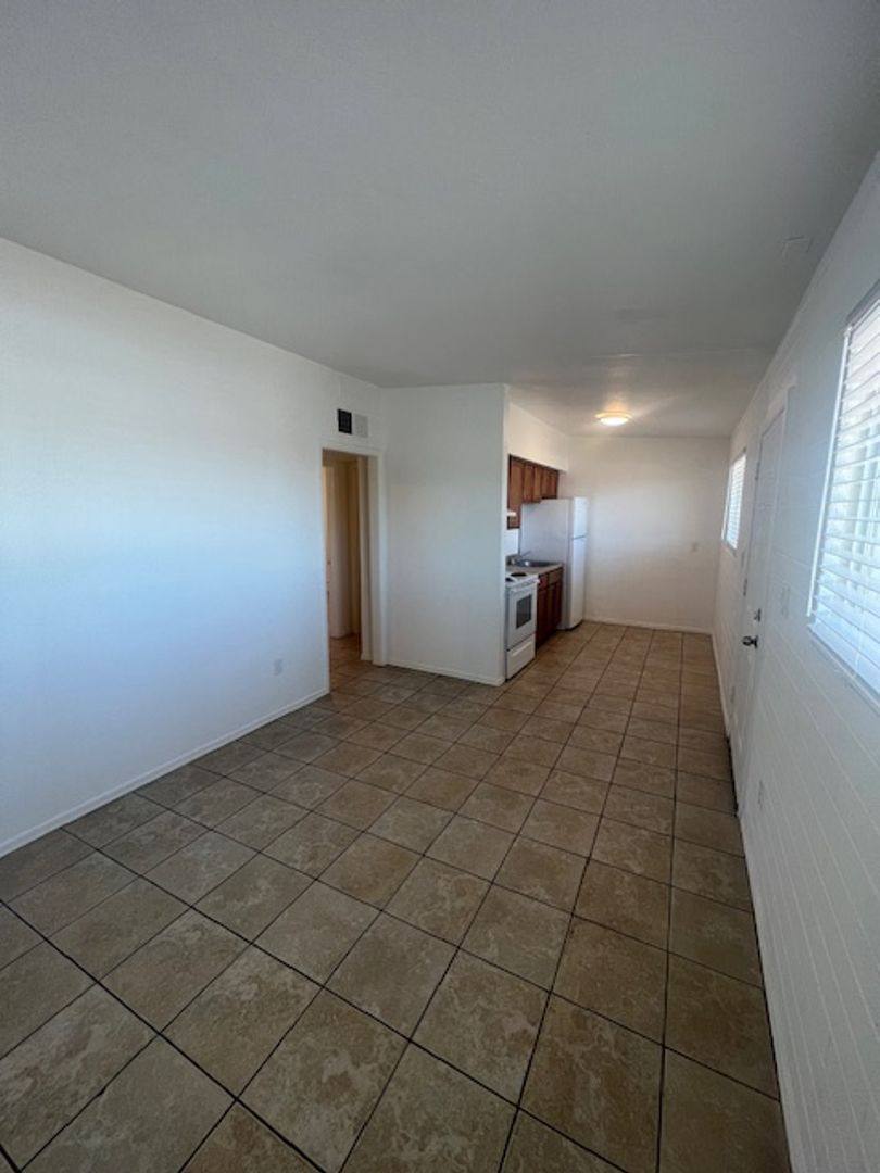 Apartment for rent at 5632 S Montezuma St, Phoenix, AZ 85041