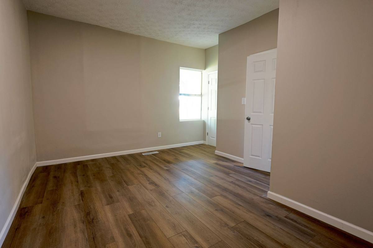 Apartment for rent at 1019 S 8th St, Terre Haute, IN 47807