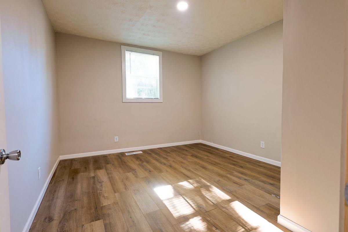 Apartment for rent at 1019 S 8th St, Terre Haute, IN 47807