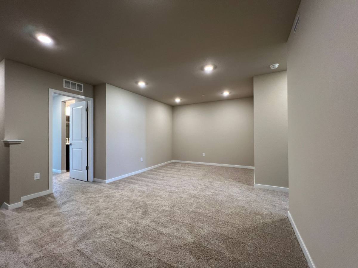 Townhouse for rent at 2866 S Flat Circle, Longmont, CO 80503
