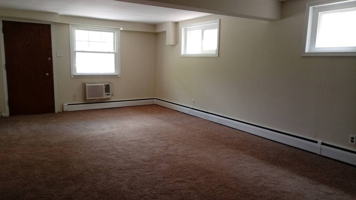 Apartment for rent at 5 E Golf Club Lane, Paoli, PA 19301