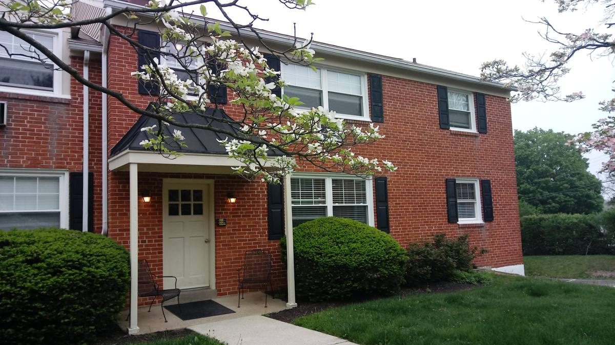 Apartment for rent at 5 E Golf Club Lane, Paoli, PA 19301
