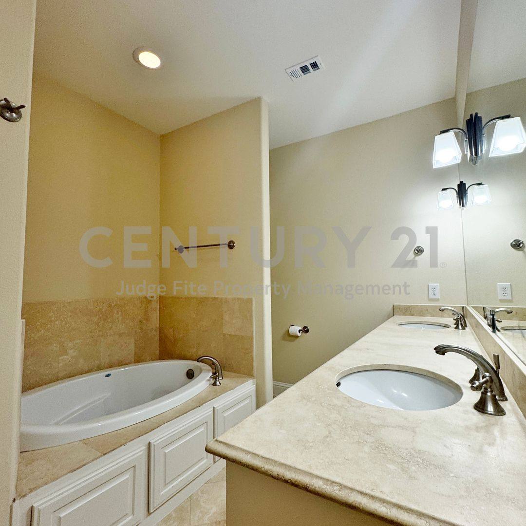 Townhouse for rent at 4148 Grassmere Lane, Dallas, TX 75205