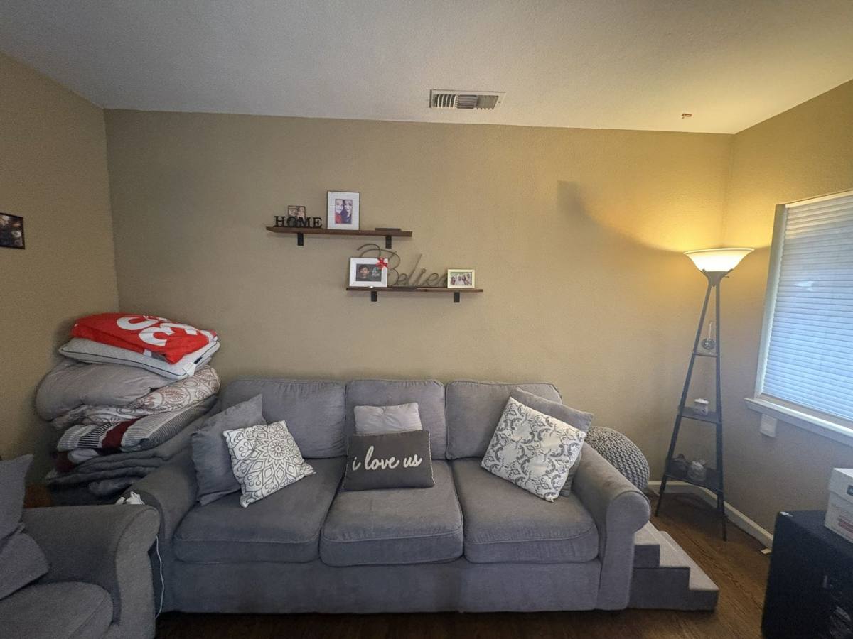 Apartment for rent at 4416 12th Ave, Sacramento, CA 95820