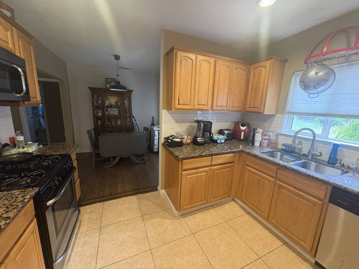 Apartment for rent at 4416 12th Ave, Sacramento, CA 95820