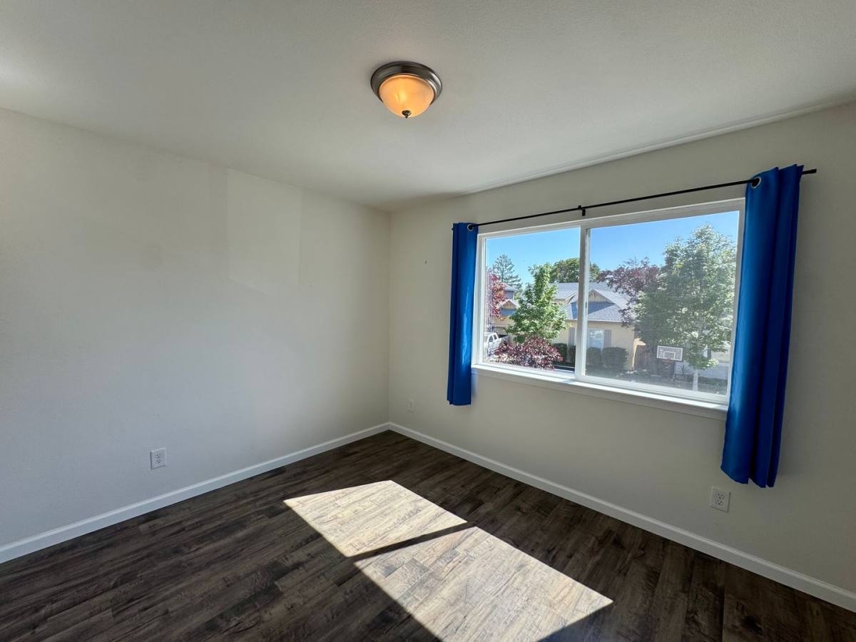 Apartment for rent at 310 Hansbery Way, Santa Rosa, CA 95409