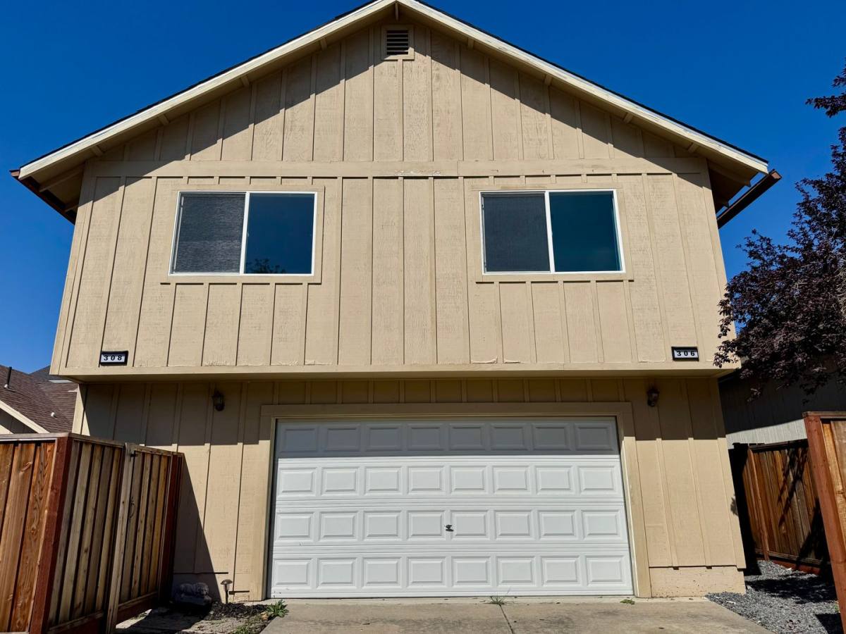 Apartment for rent at 310 Hansbery Way, Santa Rosa, CA 95409