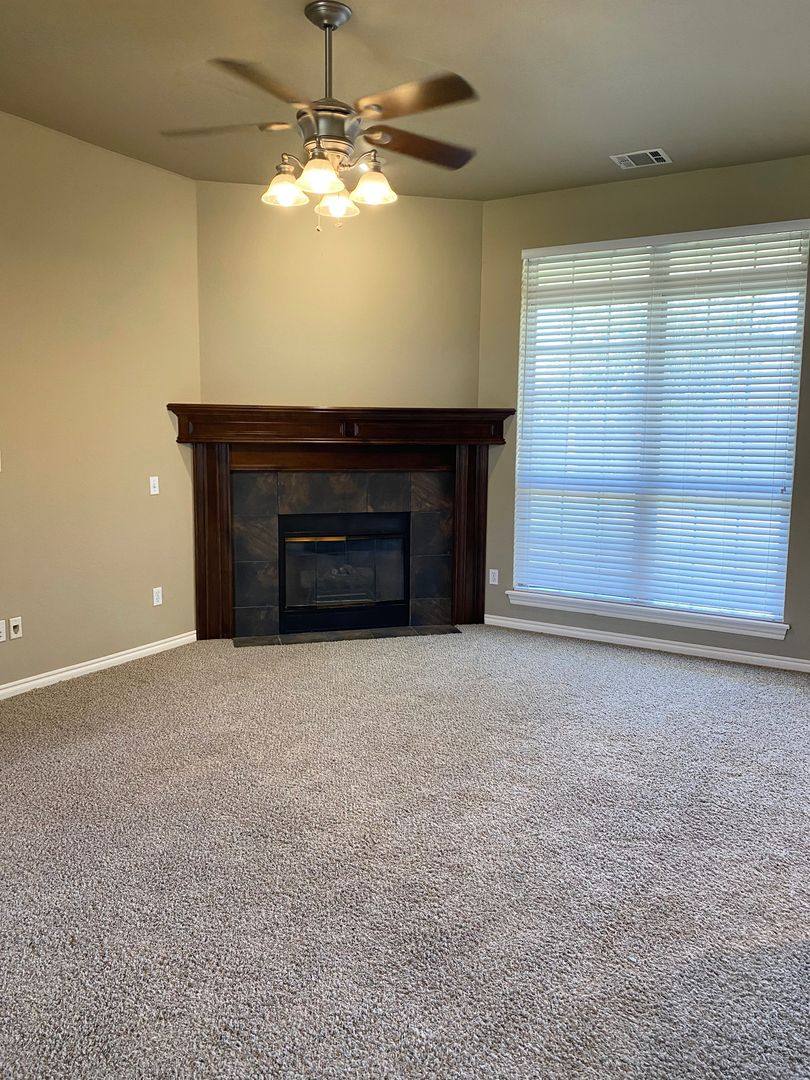 House for rent at 324 Madison Place Dr, Oklahoma City, OK 73160