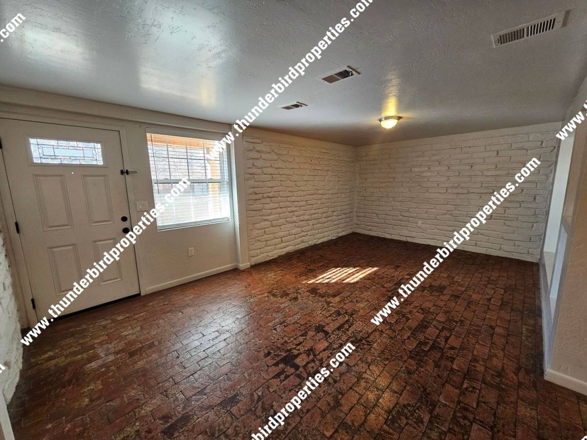 Apartment for rent at 200 Rio Grande Blvd SW, Albuquerque, NM 87104