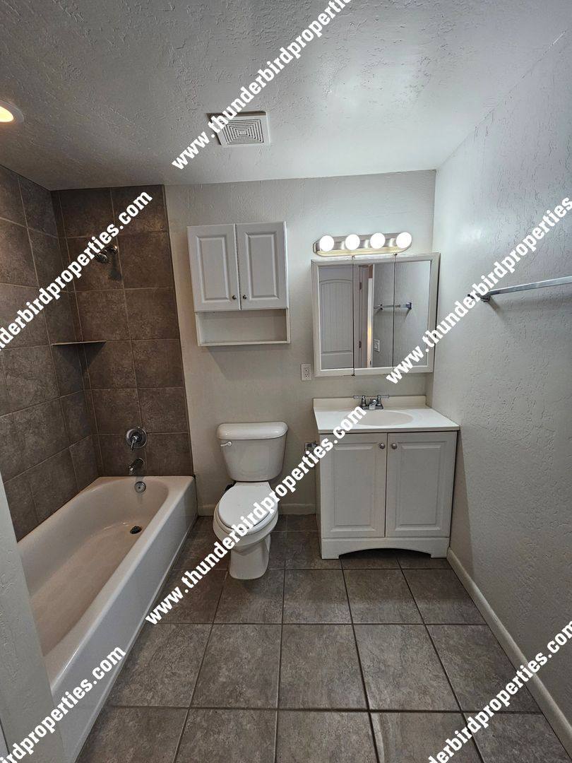 Apartment for rent at 200 Rio Grande Blvd SW, Albuquerque, NM 87104