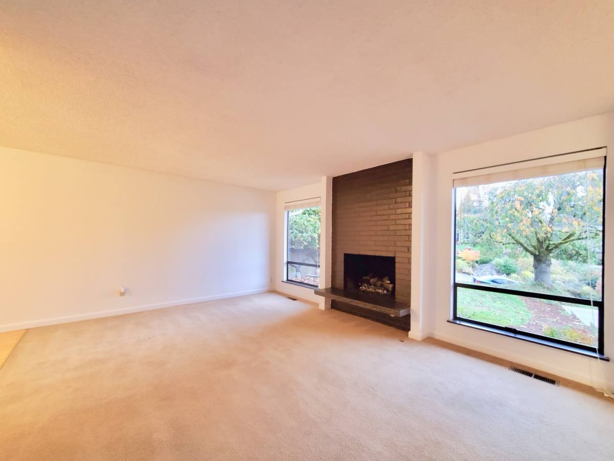 House for rent at 13305 NE 117th Way, Redmond, WA 98052